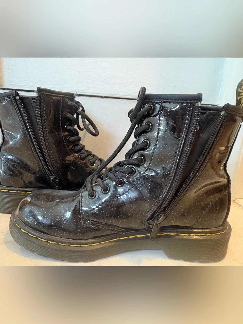 Dr Marten’s Glitter Boots Kids size 1